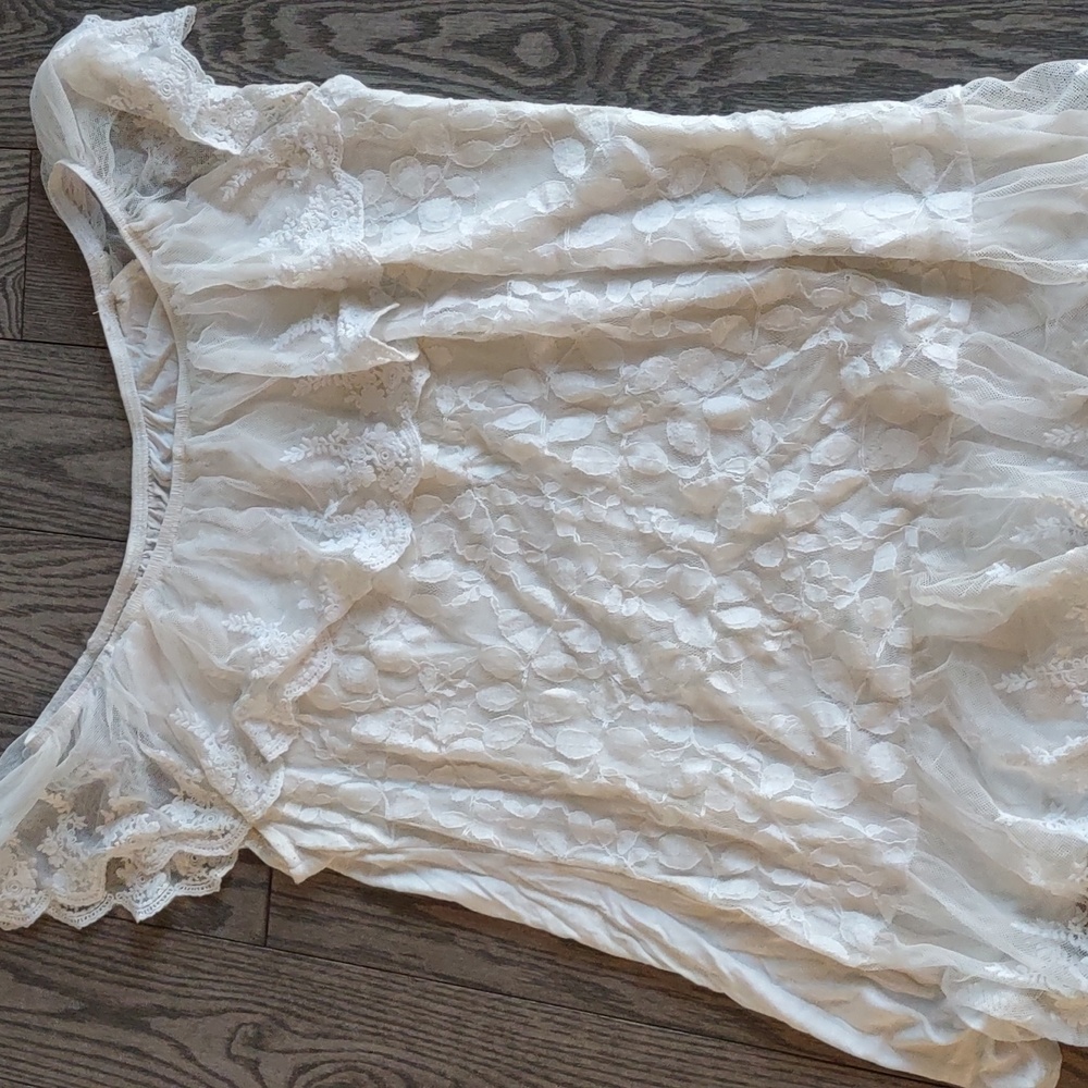 Summer white top